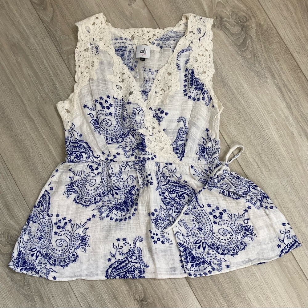 Cabi Floral Short Sleeve Blouse Size Small